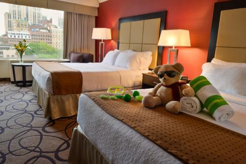 holiday inn montreal centreville downtown