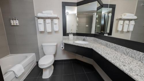holiday inn montreal centreville downtown