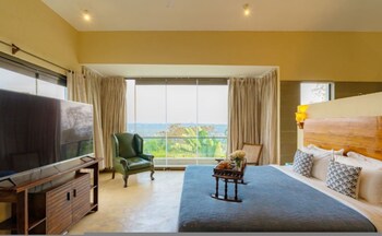 cliffhouse by hireavilla 5br w pvt pool in saipem