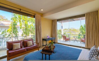 cliffhouse by hireavilla 5br w pvt pool in saipem