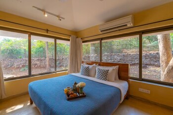 cliffhouse by hireavilla 5br w pvt pool in saipem