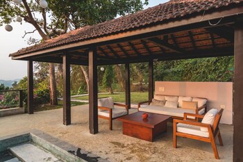 cliffhouse by hireavilla 5br w pvt pool in saipem