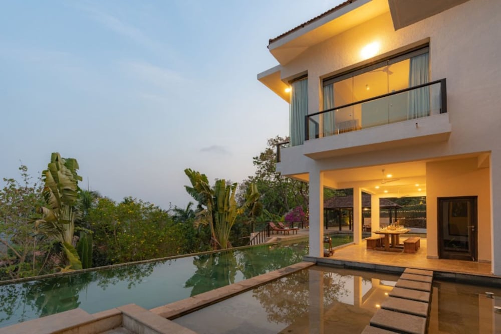cliffhouse by hireavilla 5br w pvt pool in saipem
