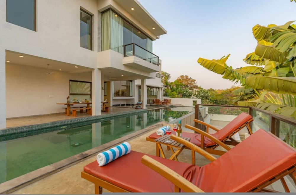 cliffhouse by hireavilla 5br w pvt pool in saipem