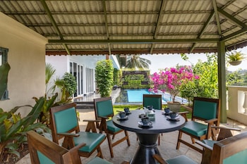 villa verona by hireavilla 6br with pool in parra