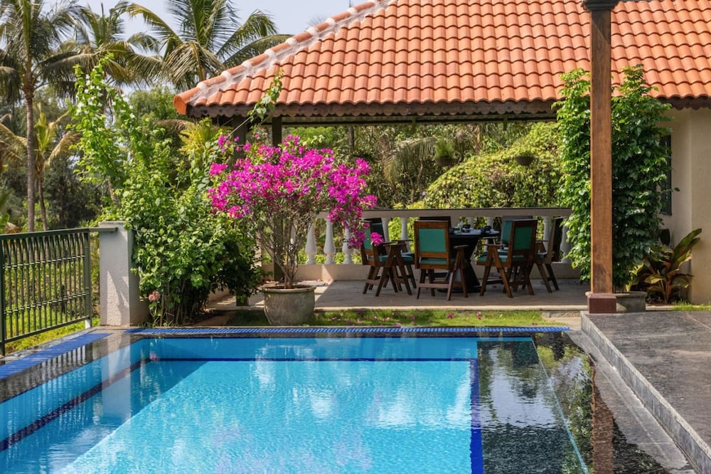 villa verona by hireavilla 6br with pool in parra
