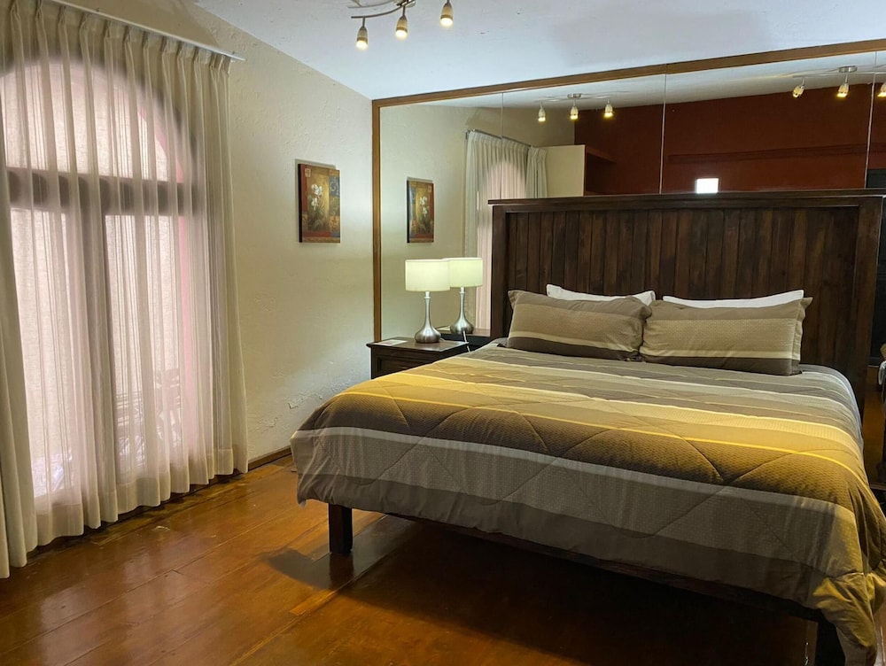 la huerta golf and hotel