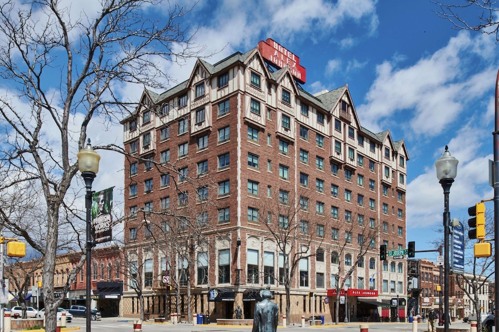hotel alex johnson rapid city curio collection by hilton