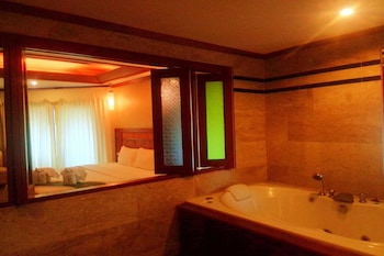 mac resort hotel
