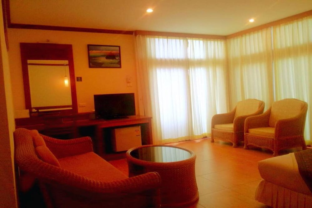 mac resort hotel
