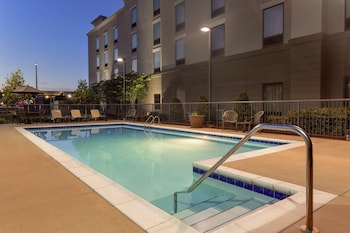 hampton inn and suites prattville