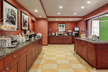 hampton inn and suites prattville