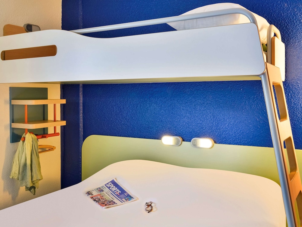 ibis budget versailles trappes