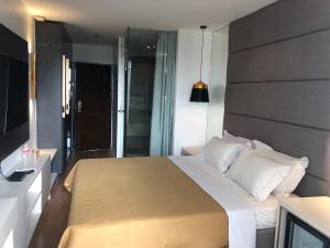 apollonia royale hotel