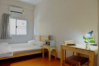 panpan hostel bangkok
