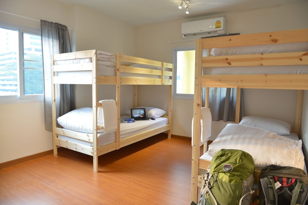 panpan hostel bangkok