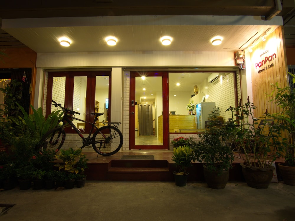 panpan hostel bangkok