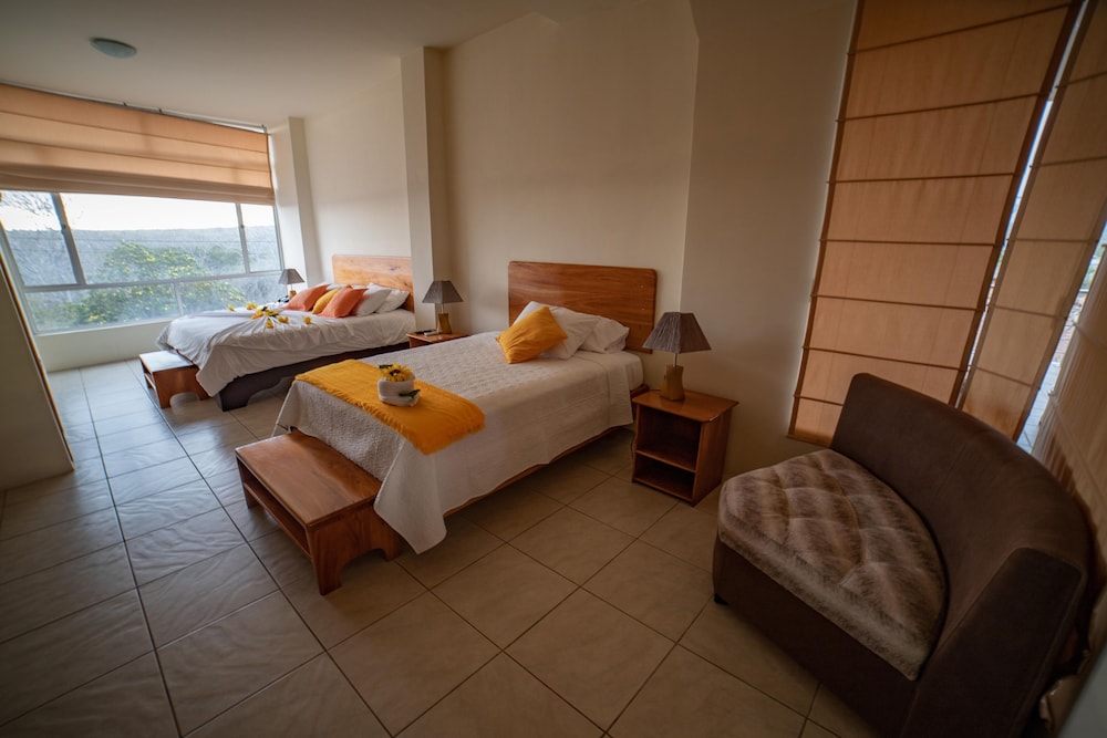 hotel albatross