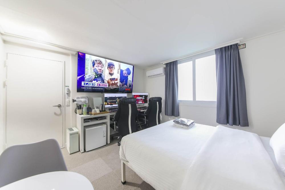 hotel gaon j stay