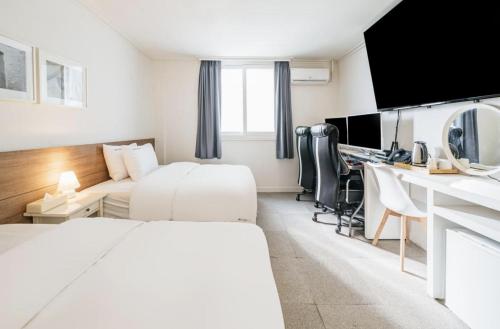 hotel gaon j stay