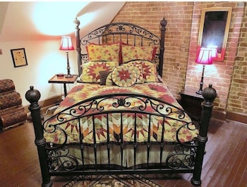 Greer Room 1 Bedroom By Main Street Bed & Breakfast,,3 star