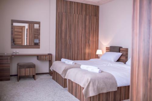 semitronix hotel