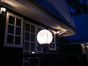 luna hut resort hua hin