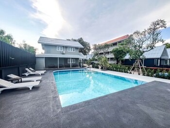 Luna Hut Resort Hua Hin,Hua Hin>>Cha-Am,3 star