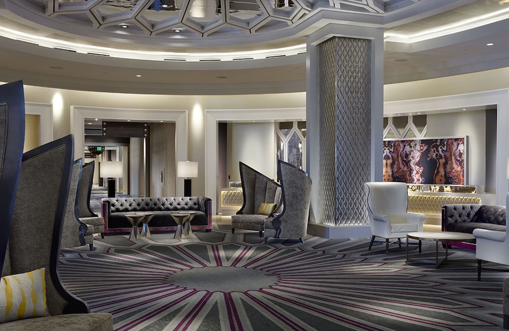 the guest house at graceland