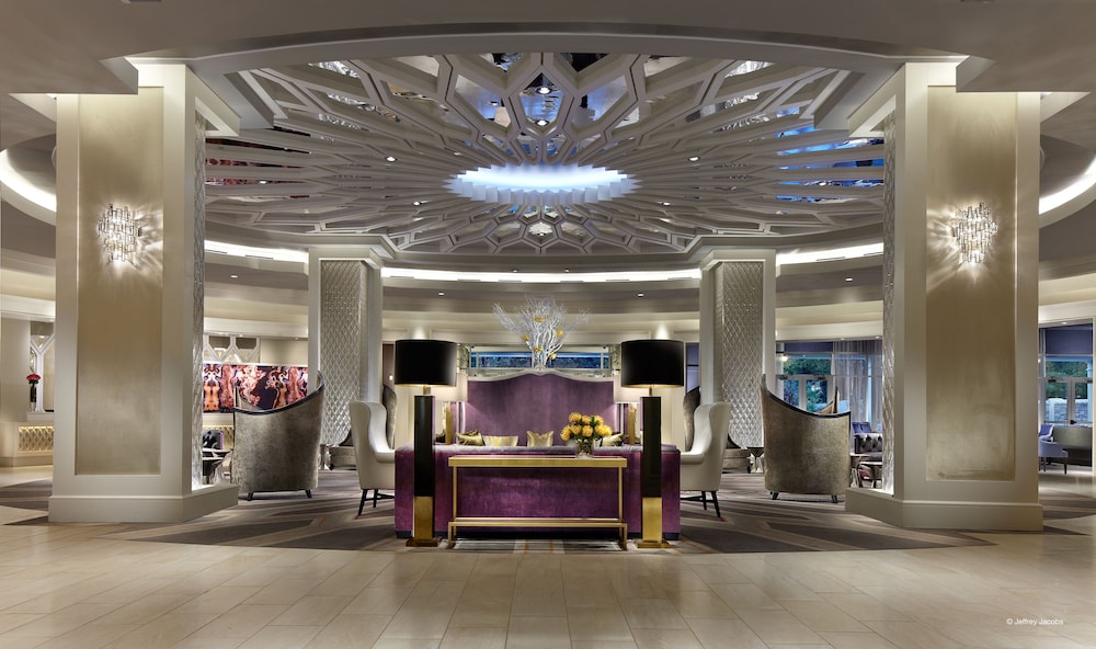 the guest house at graceland