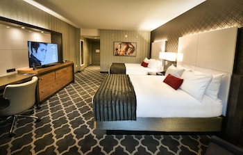 the guest house at graceland