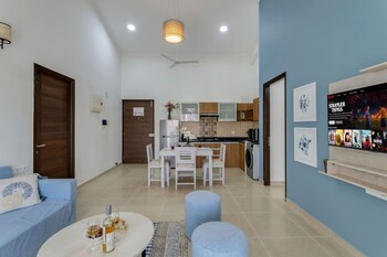 1br w pool sauna near calangute baga beach