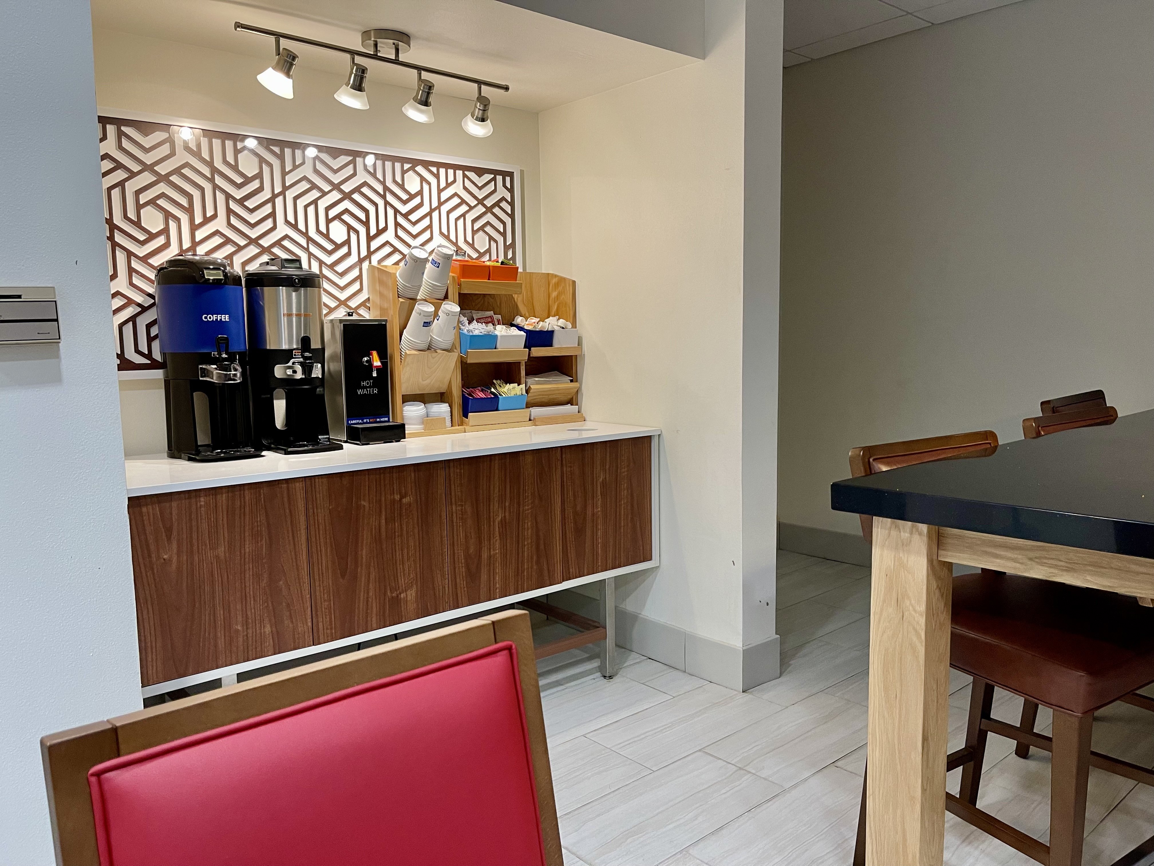 holiday inn express and suites sulphur lake charles by ihg