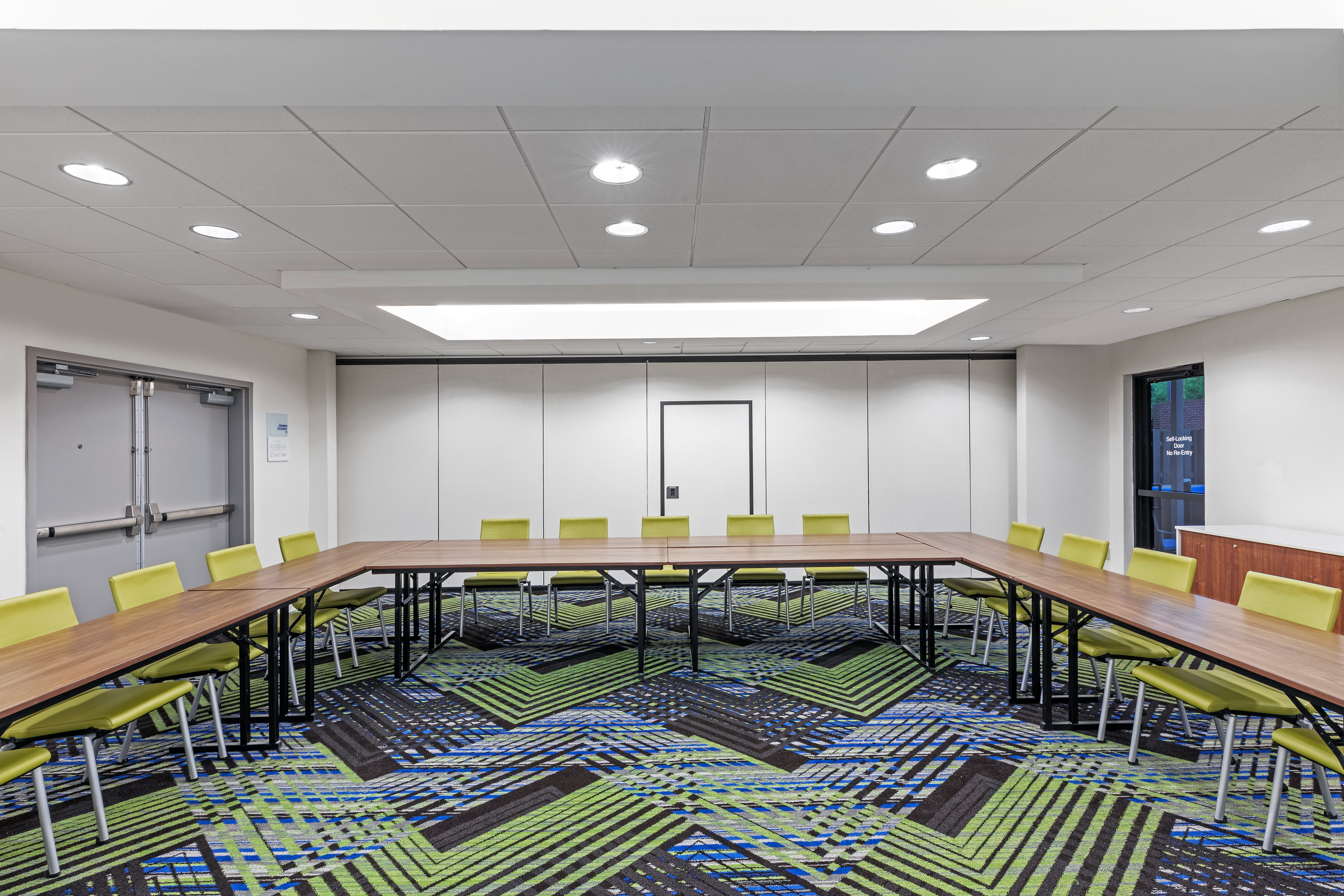 holiday inn express and suites sulphur lake charles by ihg