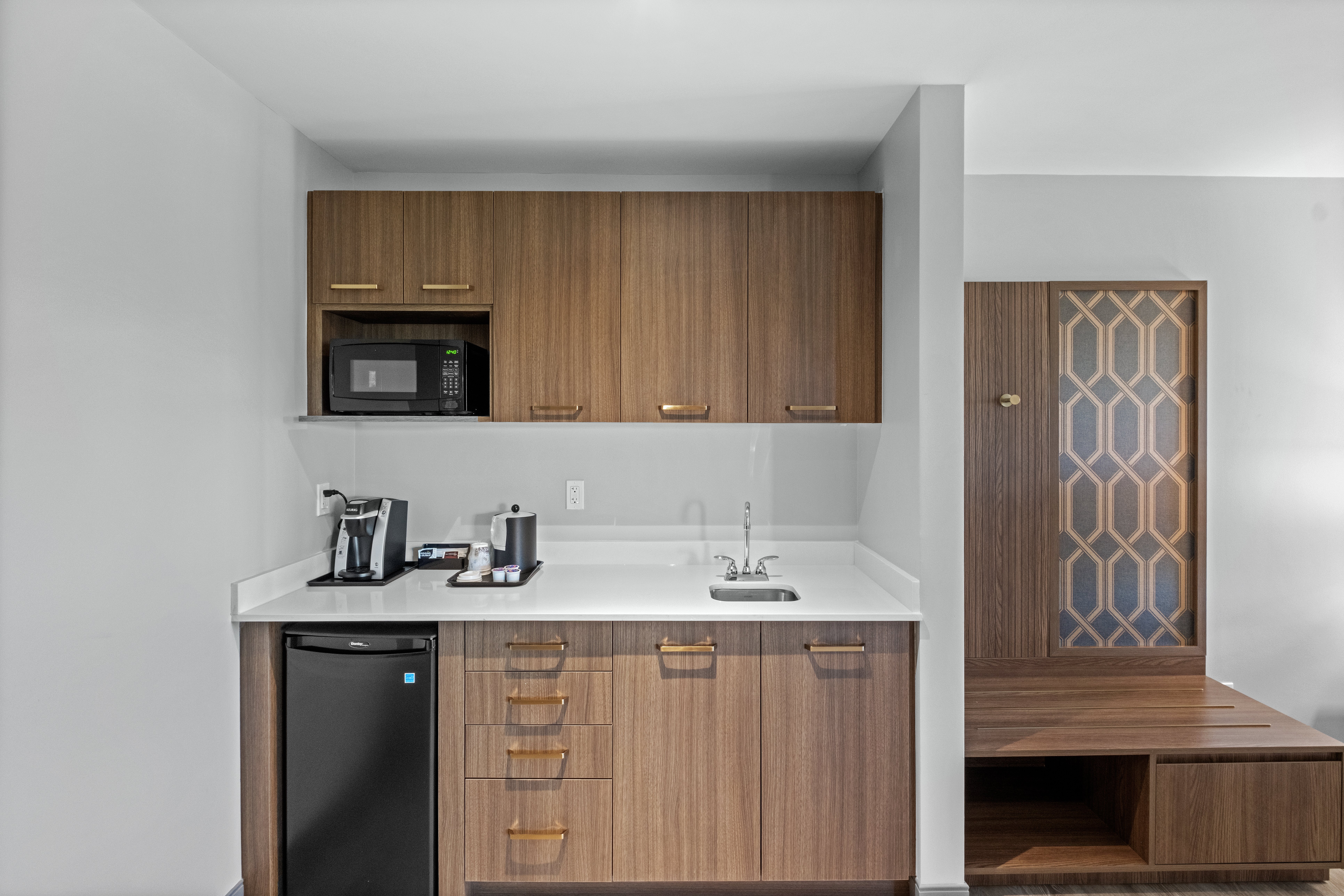 holiday inn hotel and suites surrey east cloverdale by ihg