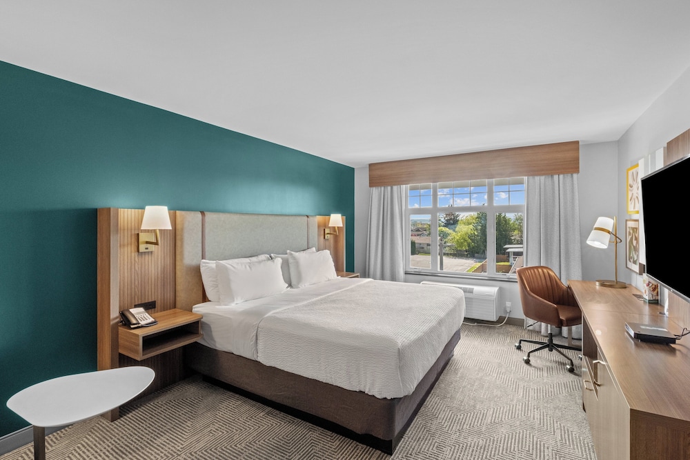 holiday inn hotel and suites surrey east cloverdale by ihg