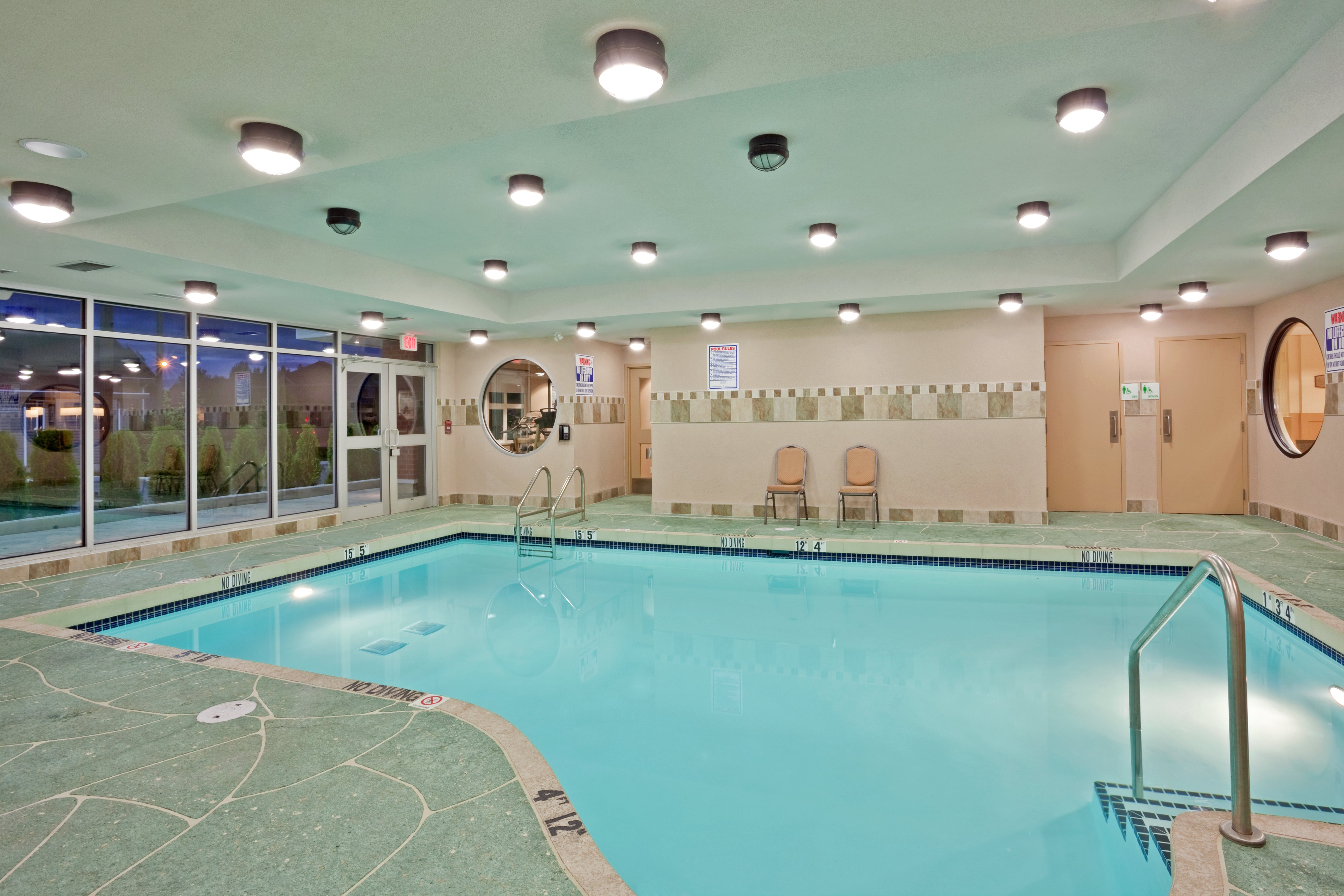 holiday inn hotel and suites surrey east cloverdale by ihg