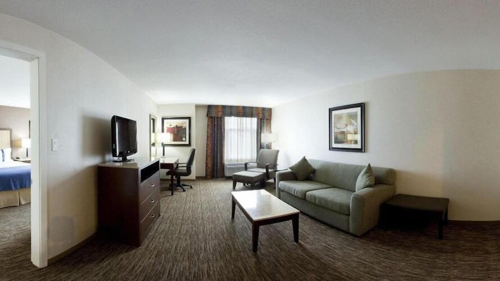 holiday inn hotel and suites surrey east cloverdale by ihg