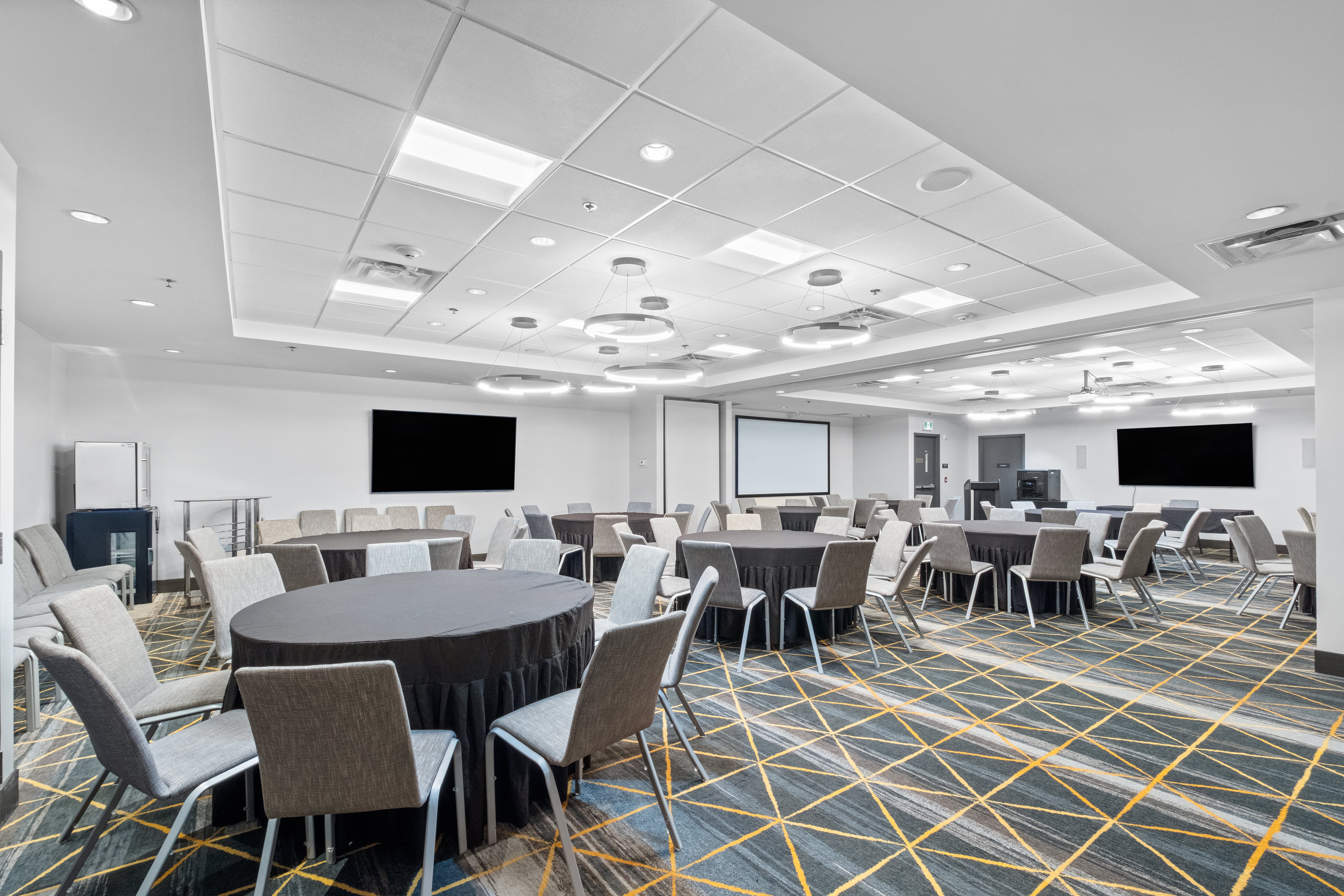 holiday inn hotel and suites surrey east cloverdale by ihg