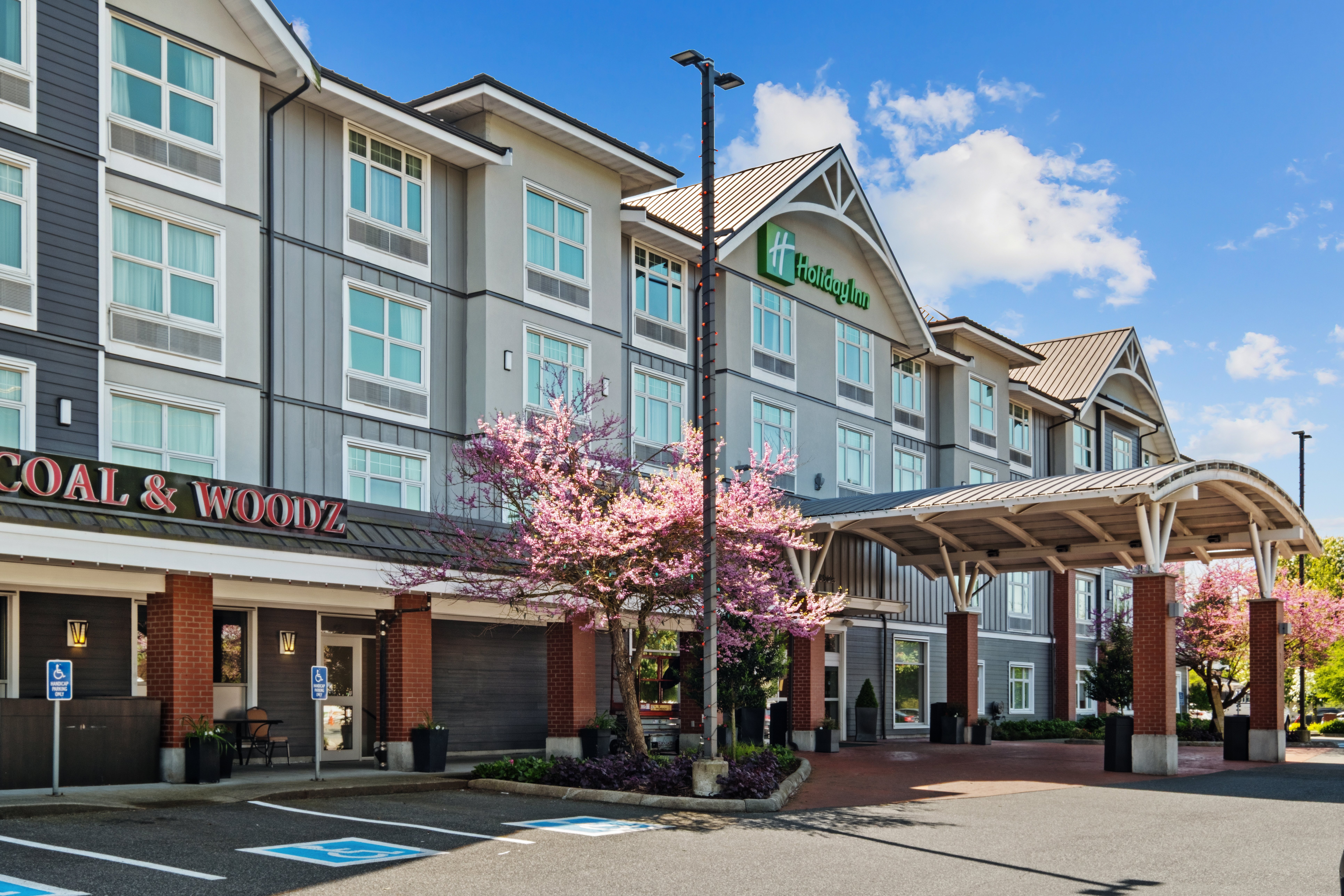 holiday inn hotel and suites surrey east cloverdale by ihg