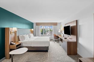 holiday inn hotel and suites surrey east cloverdale by ihg