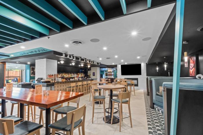 holiday inn hotel and suites surrey east cloverdale by ihg