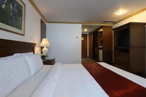 tiara oriental hotel makati powered by cocotel