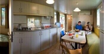 hu park albatros village