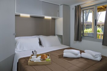 hu park albatros village