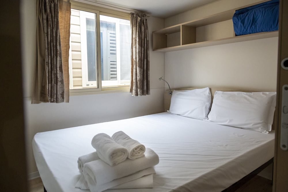 hu park albatros village