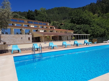 hotel lagoa azul do geres