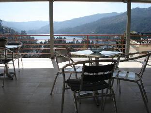 hotel lagoa azul do geres