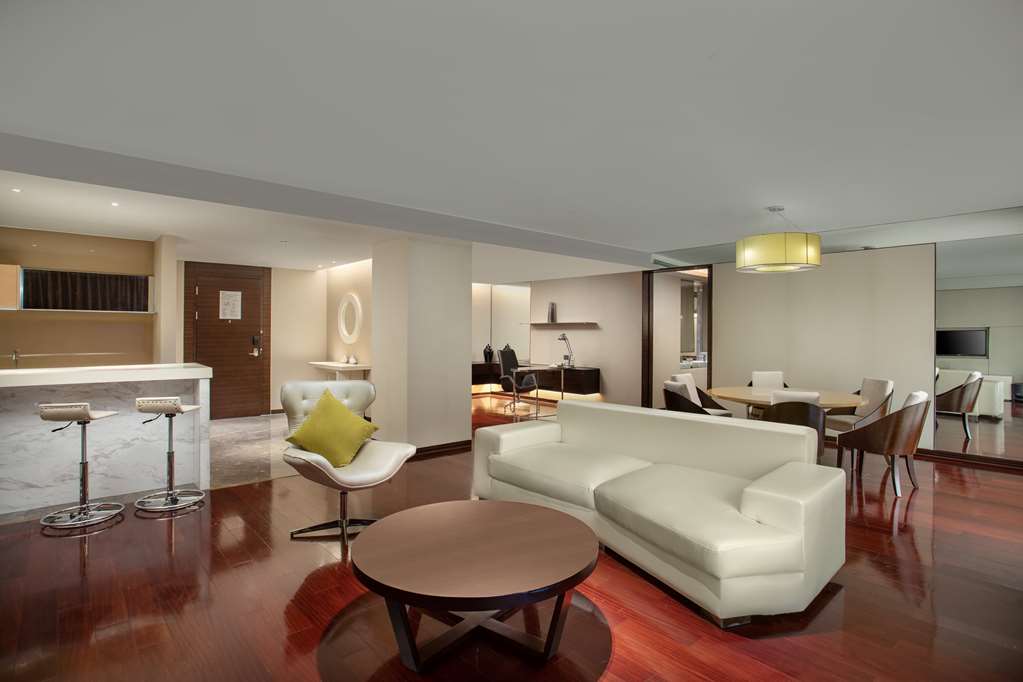 wyndham garden yuhuan downtown