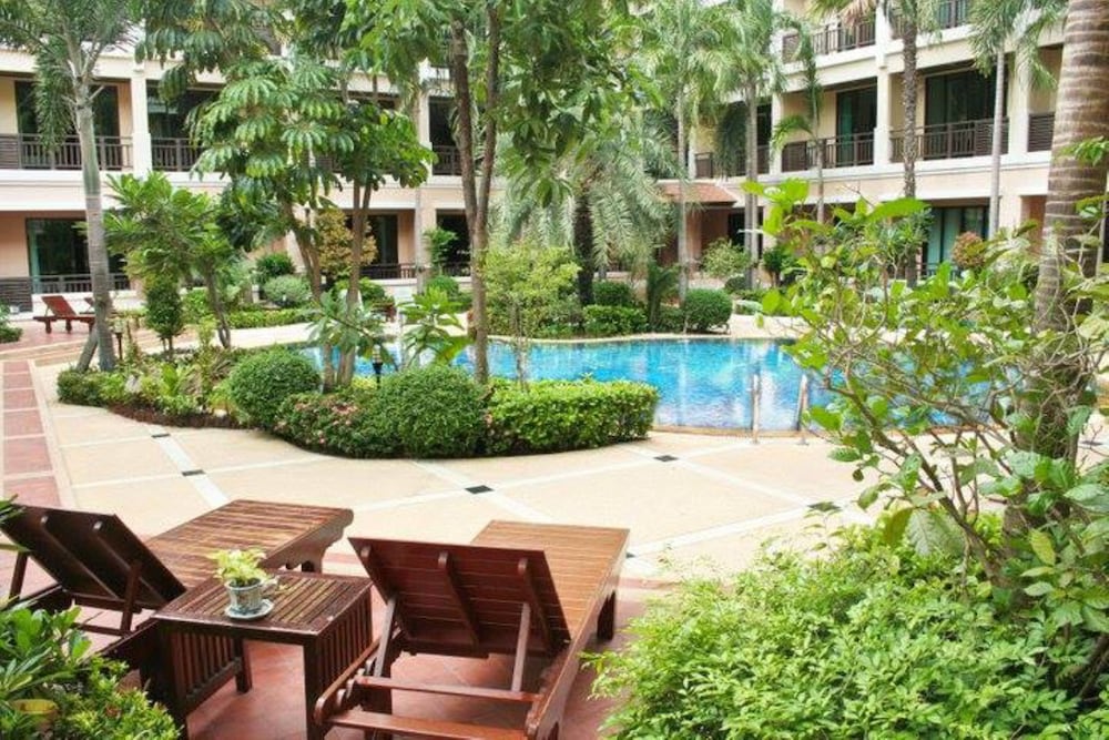 lecasa bangsaen hotel